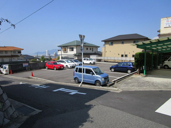 写真：月極駐車場　管理